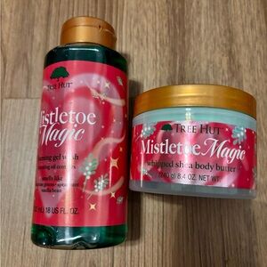 Tree Hut Mistletoe Magic Limited Edition Set